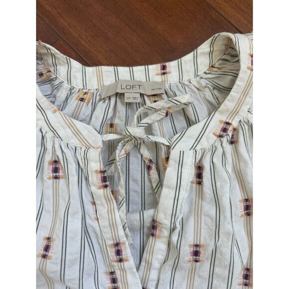Loft Short Sleeve Patterned Blouse Size Large Petite - Picture 4 of 5